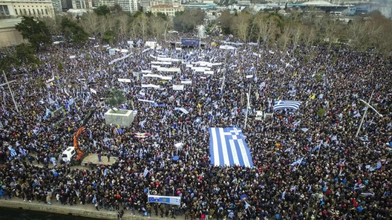 Τρέμουν τα συλλαλητήρια στη Κυβέρνηση: Επί ποδός η Βόρεια Ελλάδα – Καλούν σε ξεσηκωμό τους Ελληνες – Κλειδώνει το Severna Makedonija;